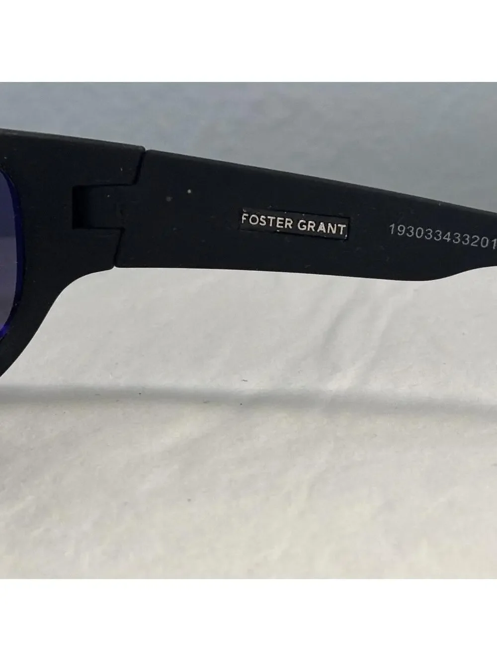 Foster Grant Men's Black Sunglass